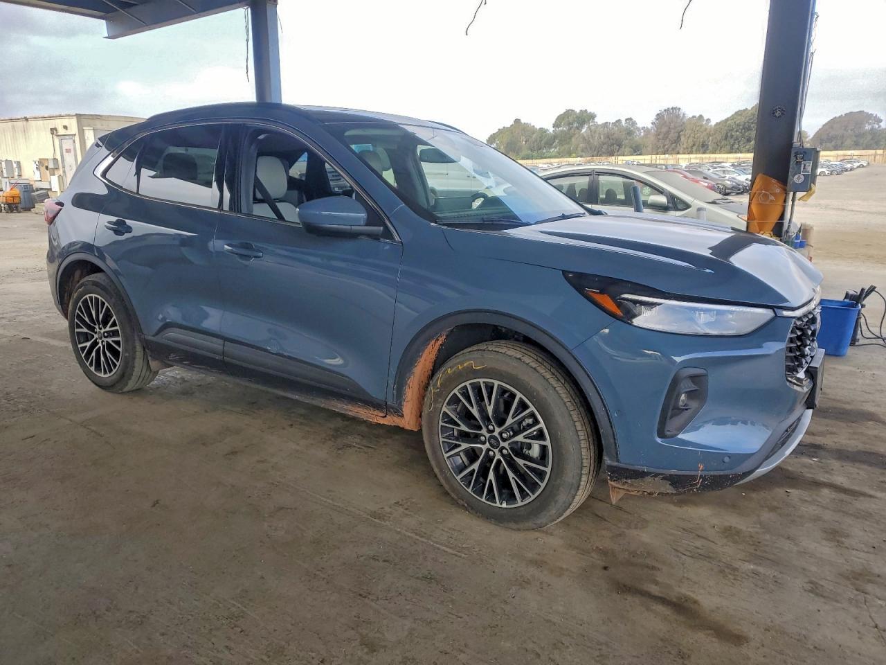 2023 FORD ESCAPE
