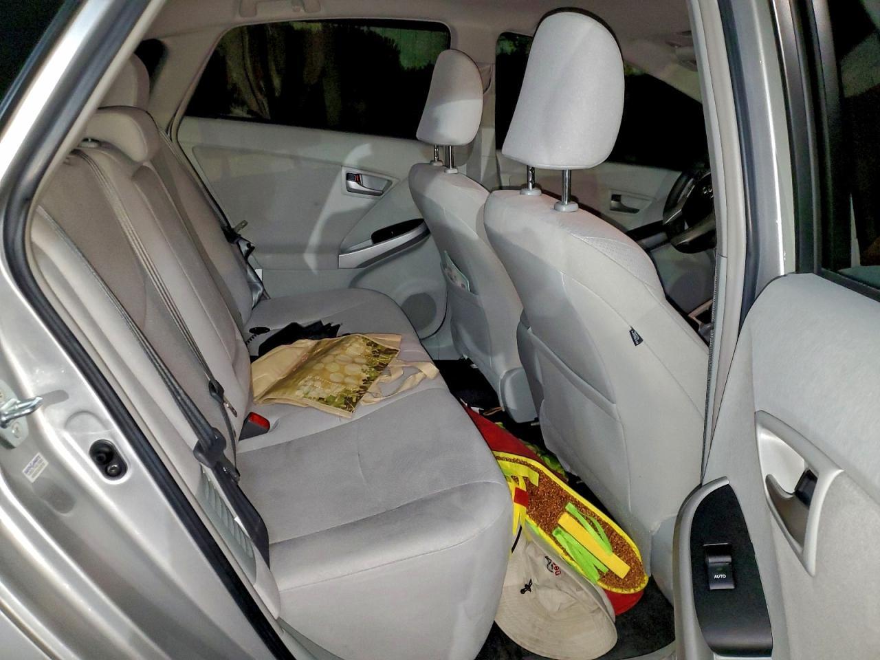 2015 TOYOTA PRIUS