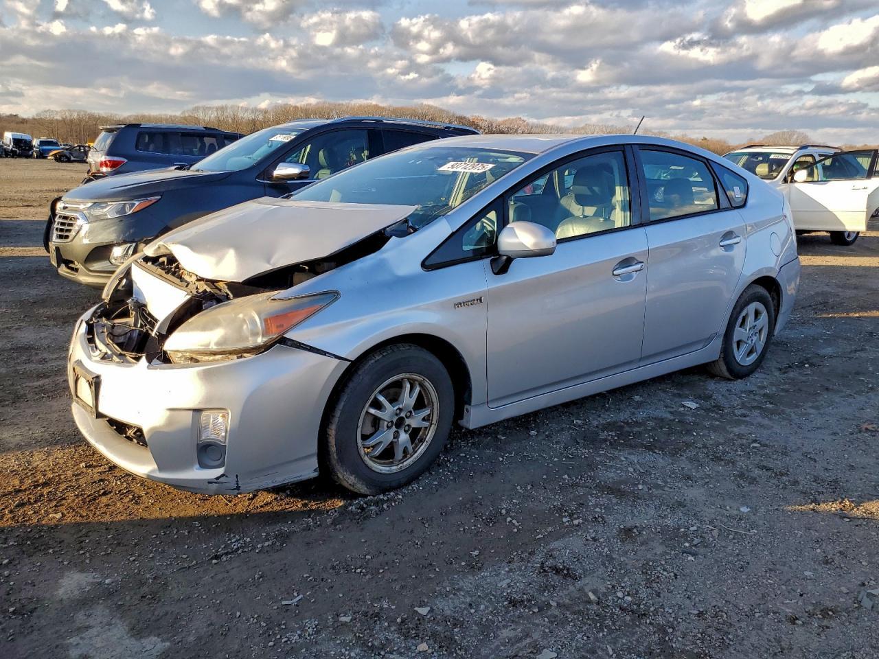 2011 TOYOTA PRIUS