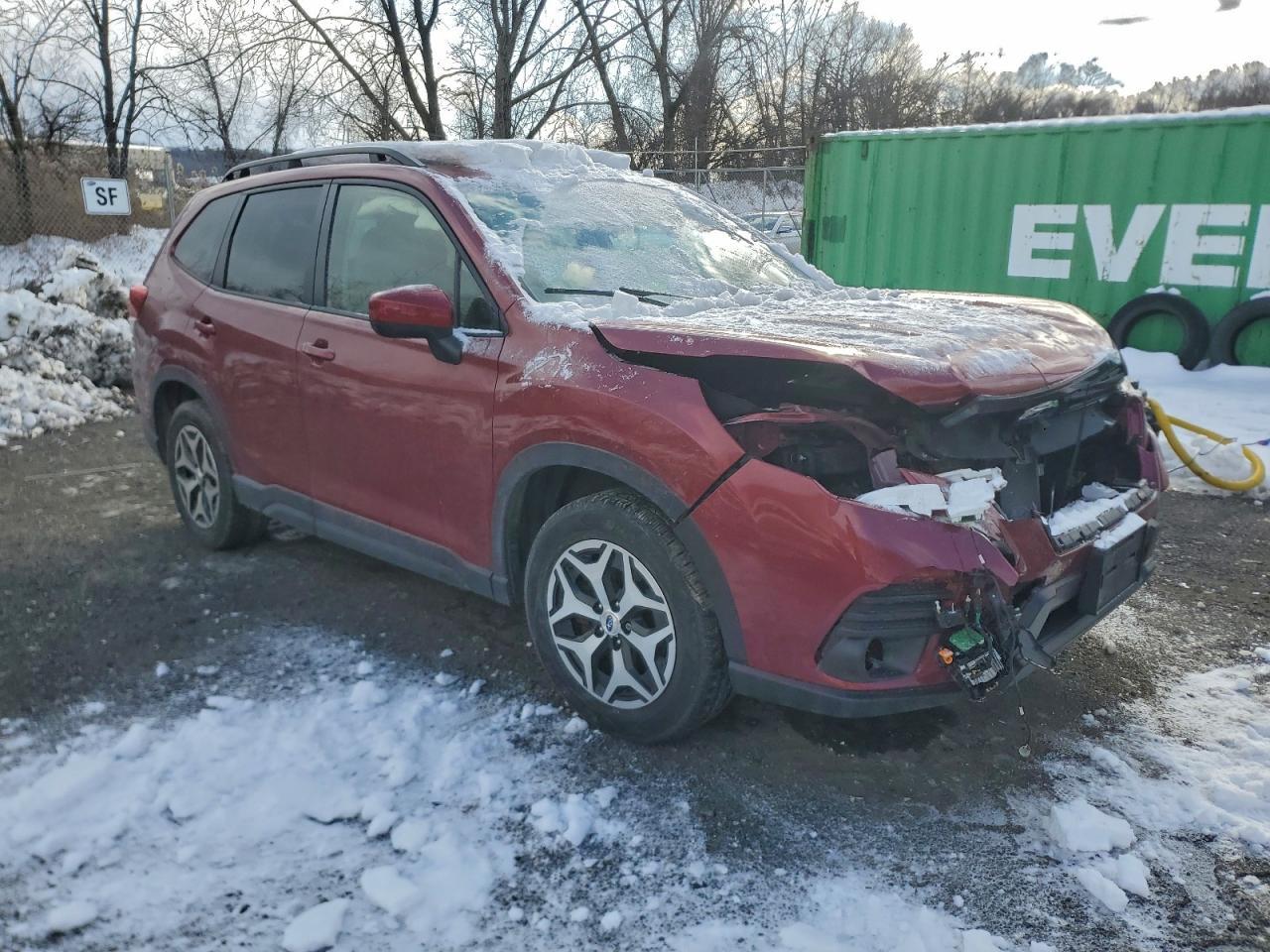 2023 SUBARU FORESTER