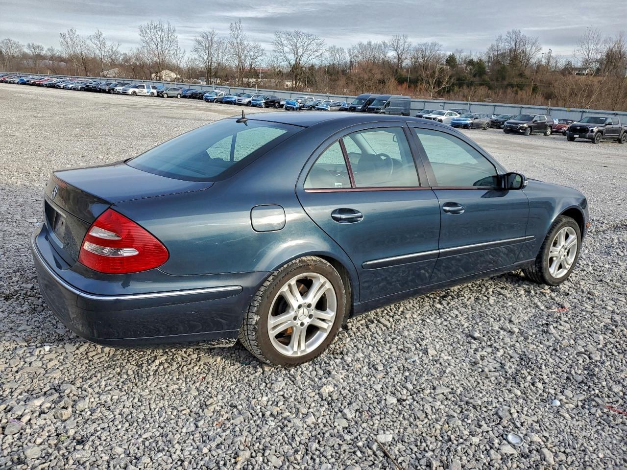 2005 MERCEDES-BENZ E-Class