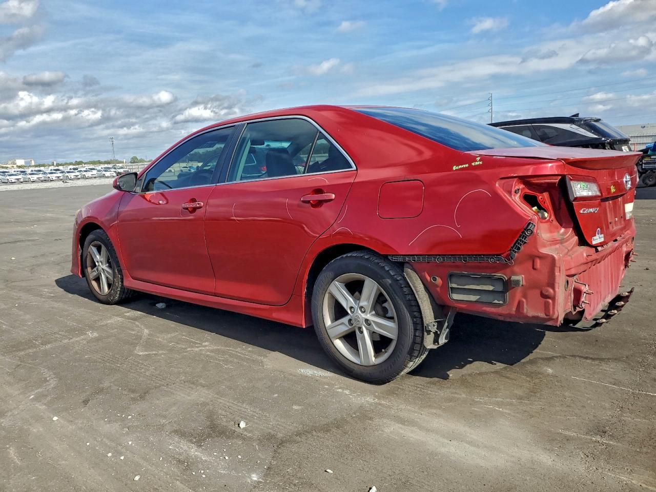 2014 TOYOTA CAMRY
