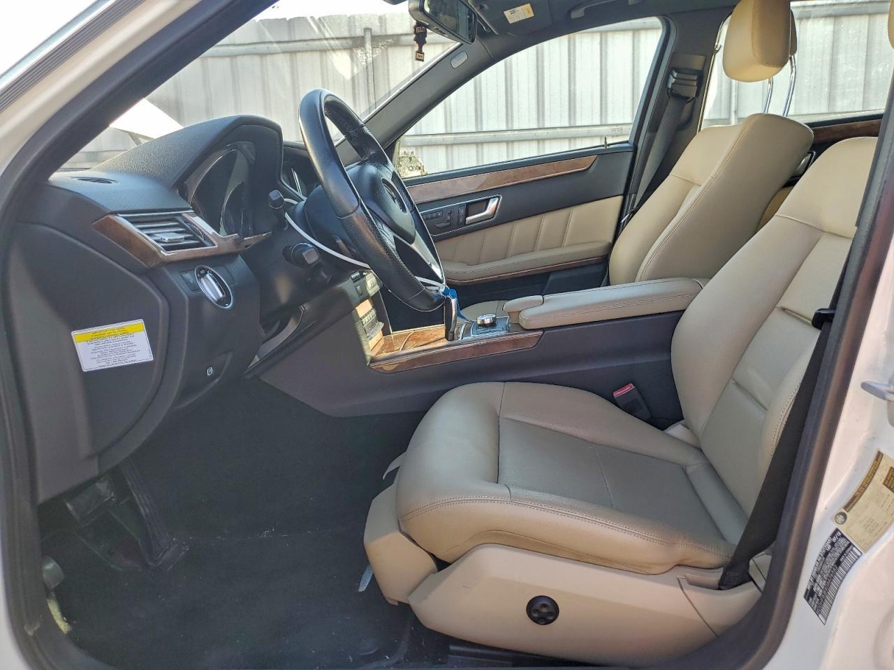 2013 MERCEDES-BENZ E-Class
