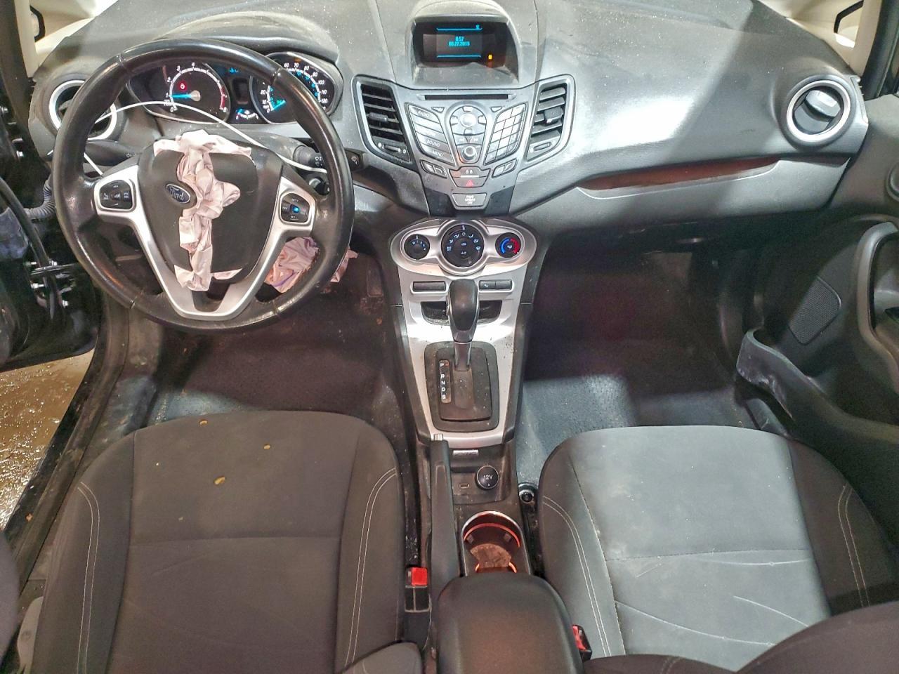 2016 FORD Fiesta