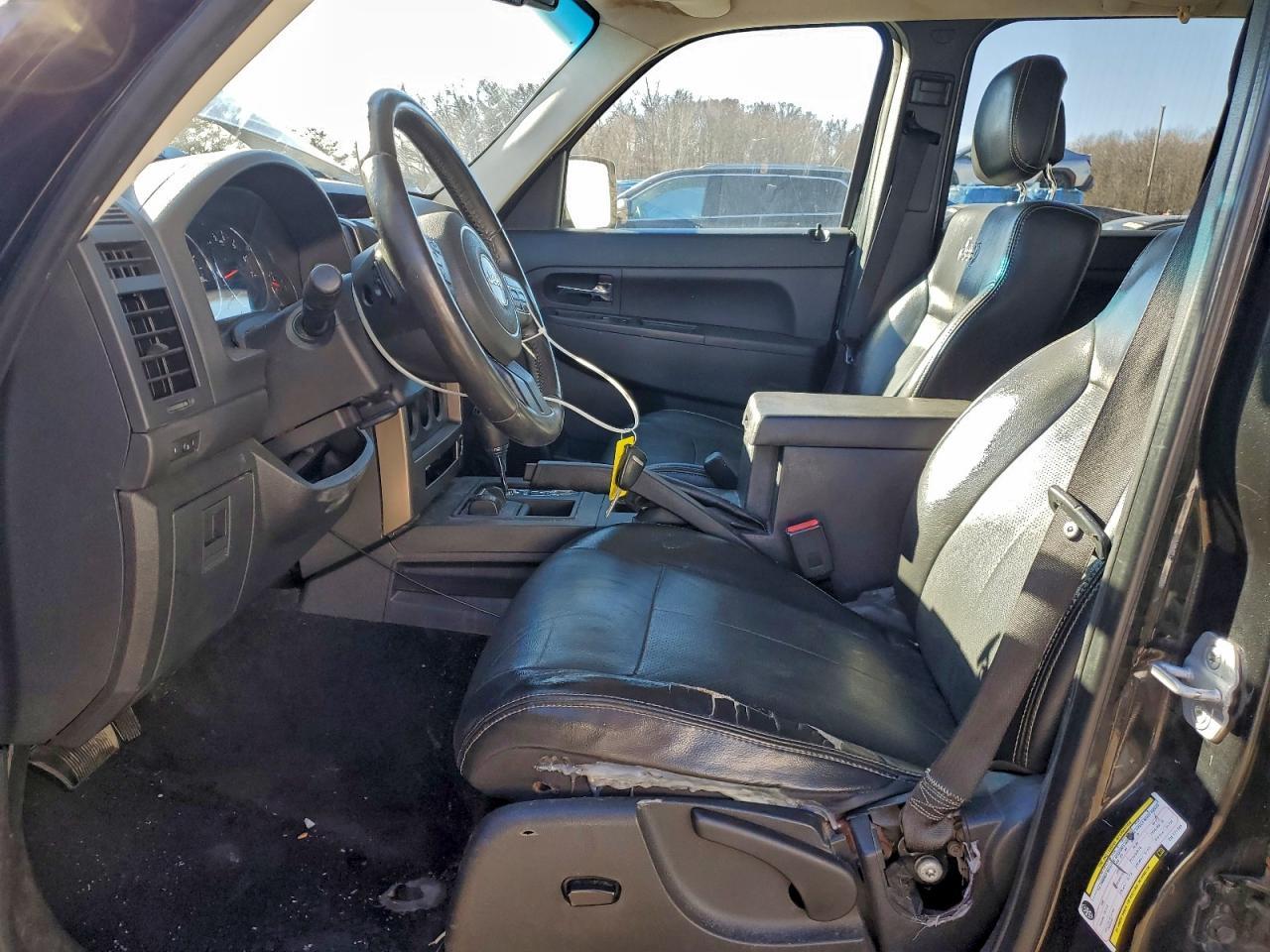 2012 JEEP Liberty