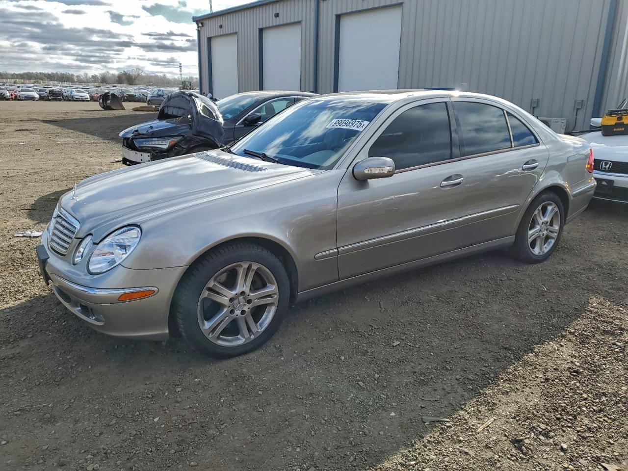 2005 MERCEDES-BENZ E-Class