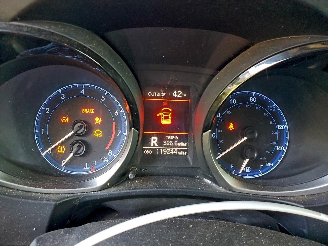 2016 TOYOTA COROLLA