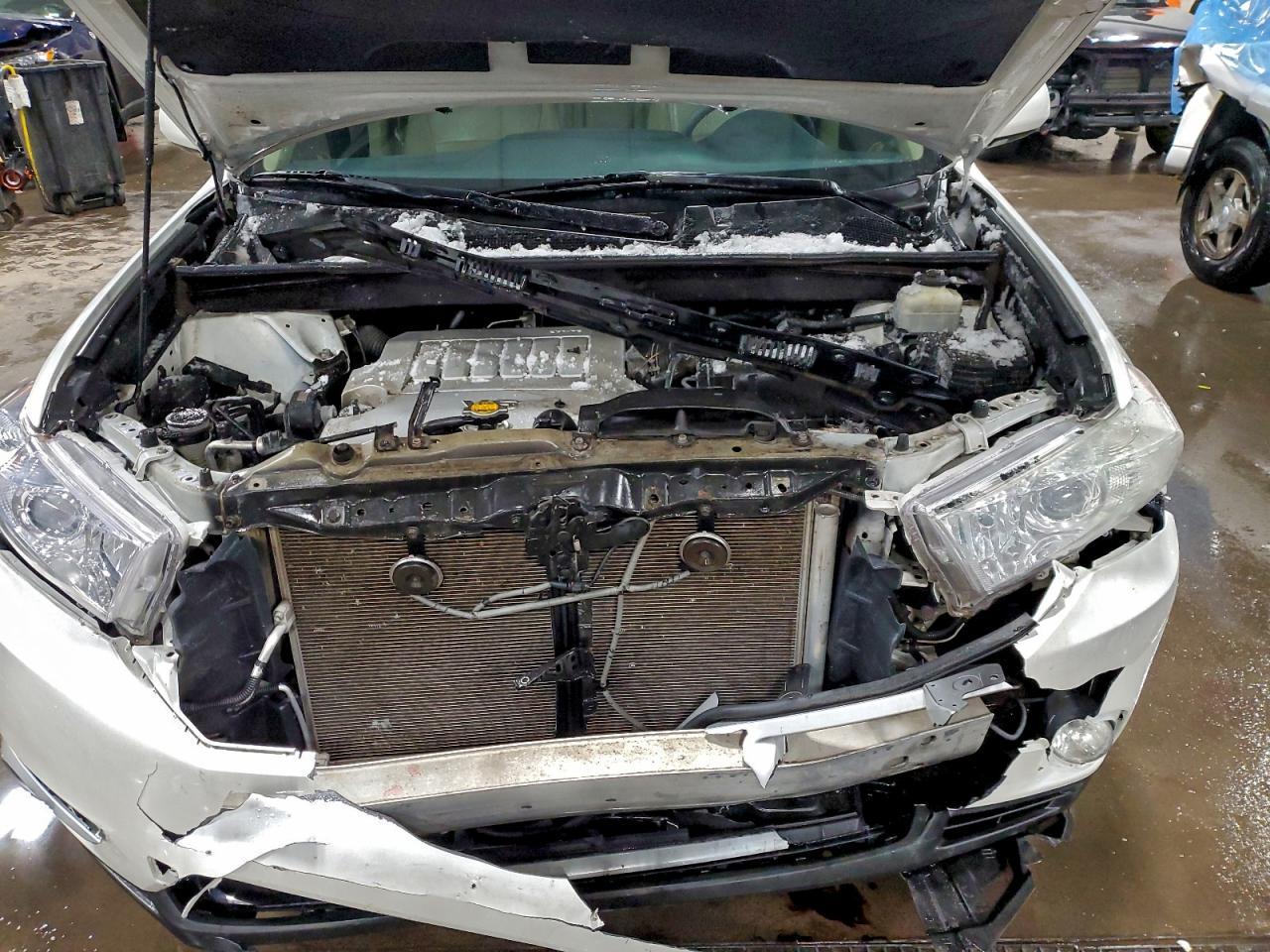 2012 TOYOTA HIGHLANDER