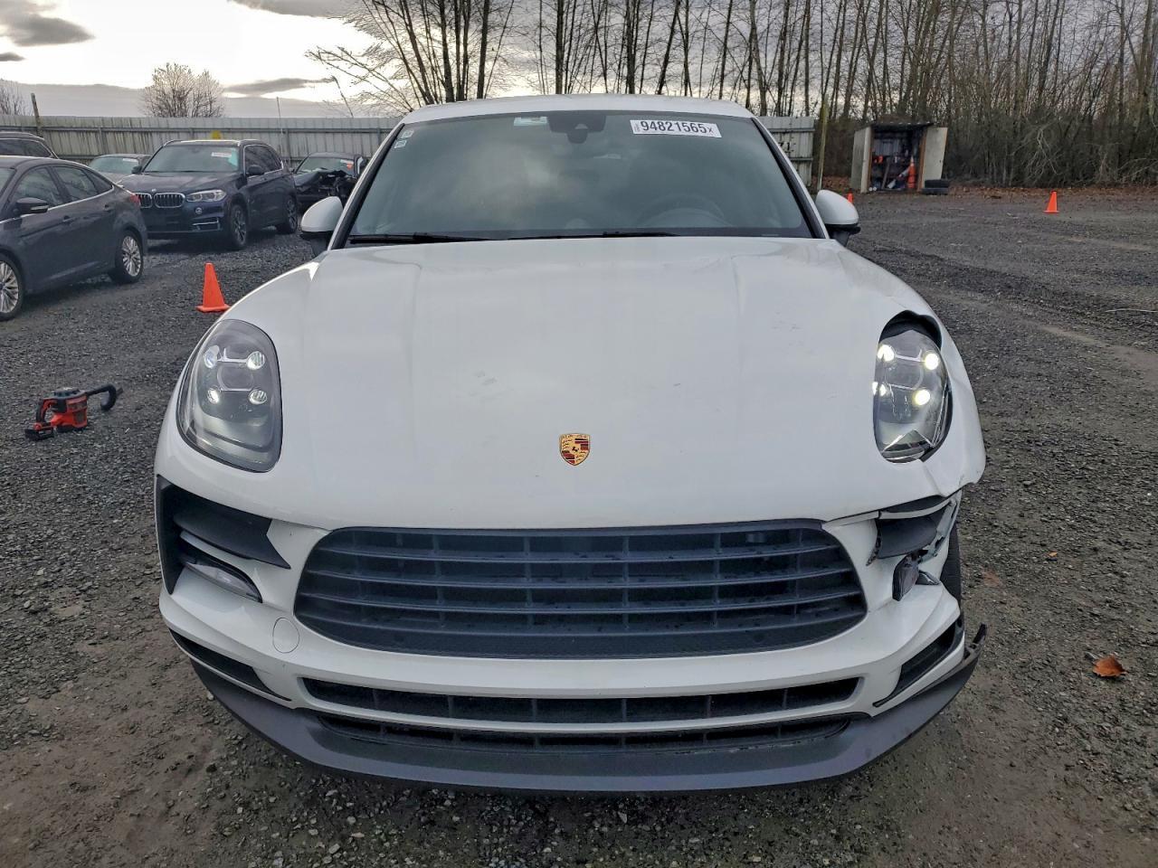 2019 PORSCHE Macan