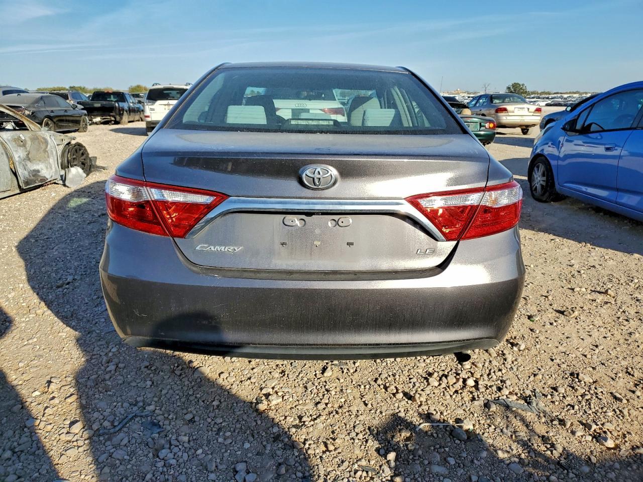 2015 TOYOTA CAMRY