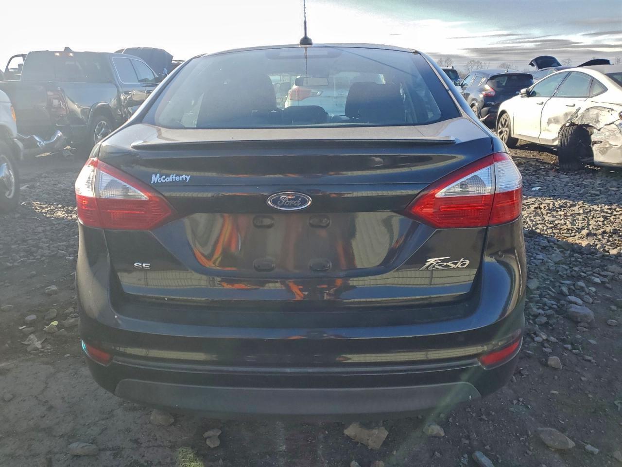2015 FORD Fiesta