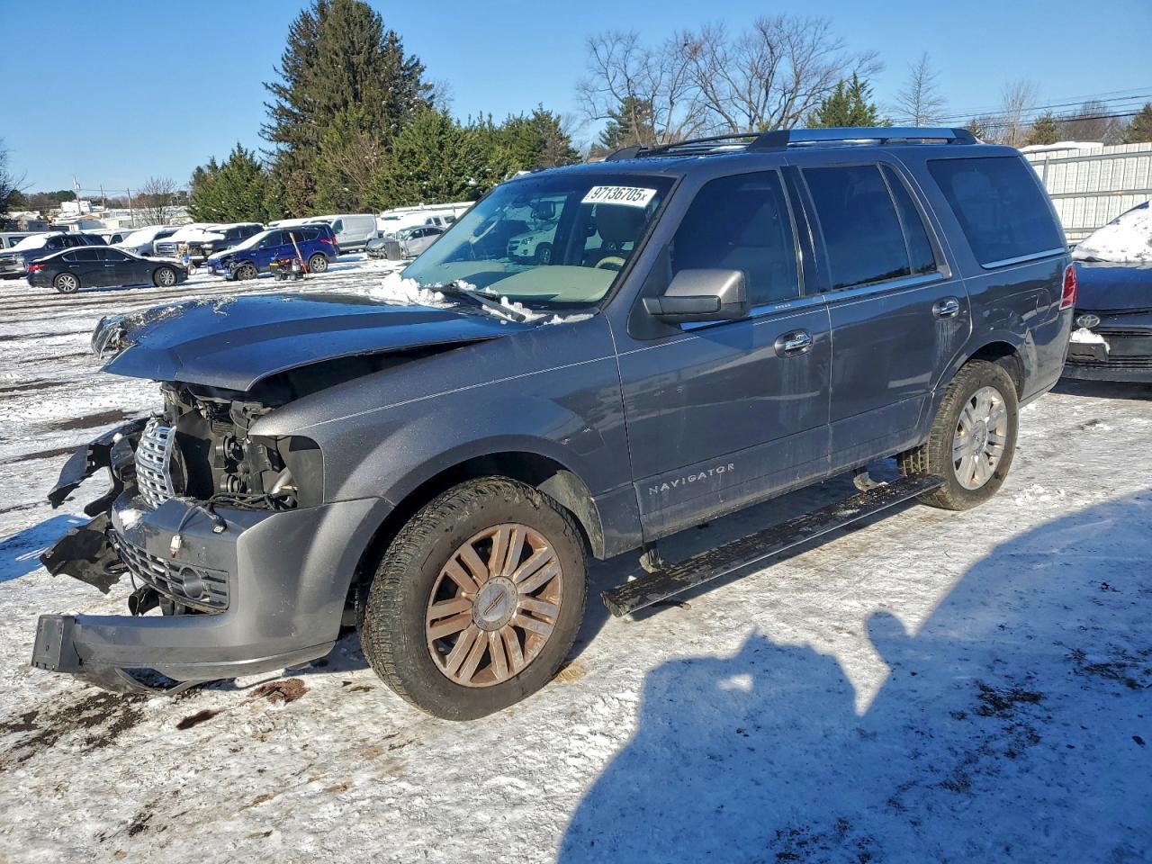 2013 LINCOLN Navigator