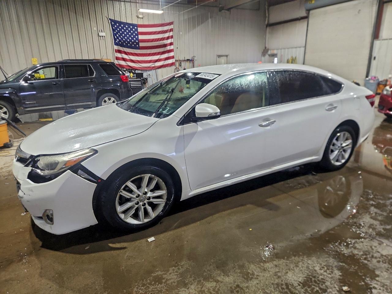 2015 TOYOTA Avalon
