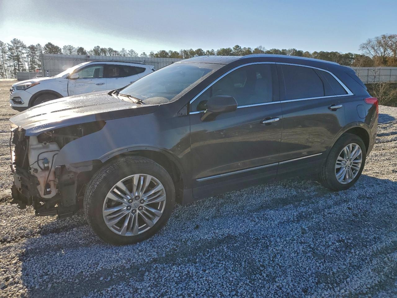 2017 CADILLAC XT5