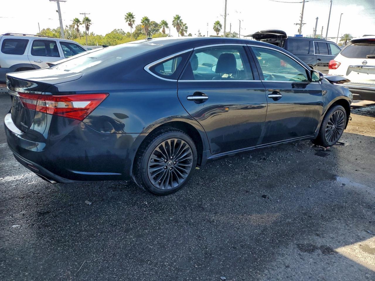 2017 TOYOTA Avalon