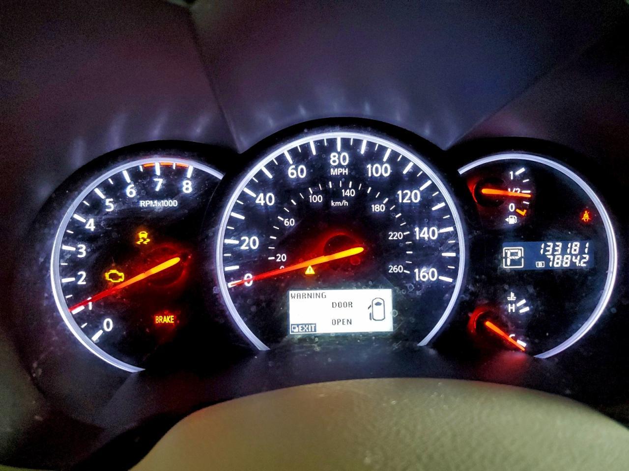2012 NISSAN Quest