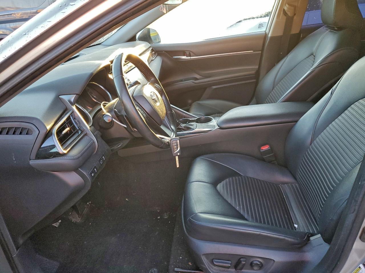 2019 TOYOTA CAMRY