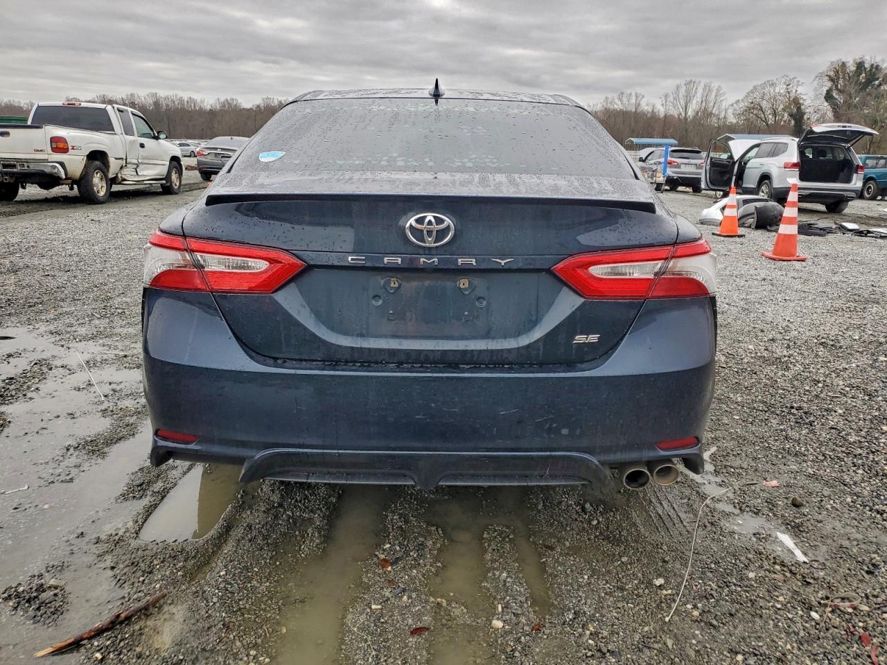 2019 TOYOTA CAMRY