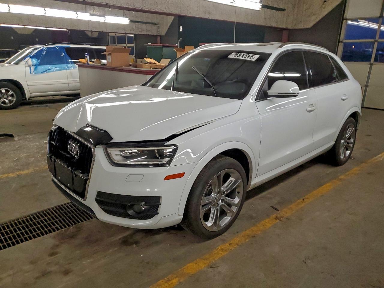 2015 AUDI Q3