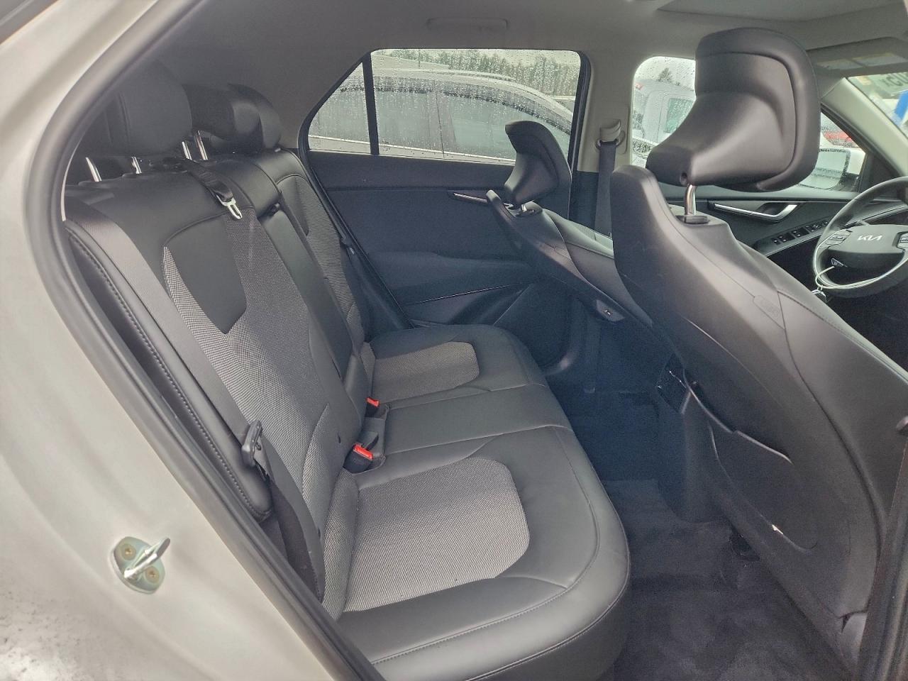 2023 KIA Niro