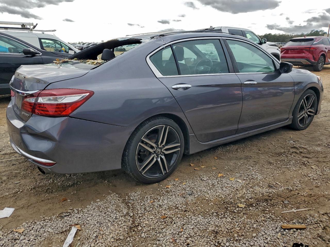 2017 HONDA ACCORD