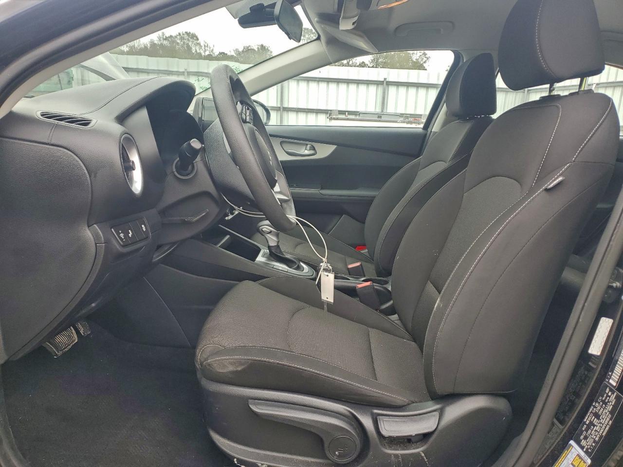 2023 KIA FORTE