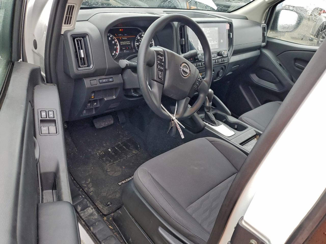 2025 NISSAN Frontier