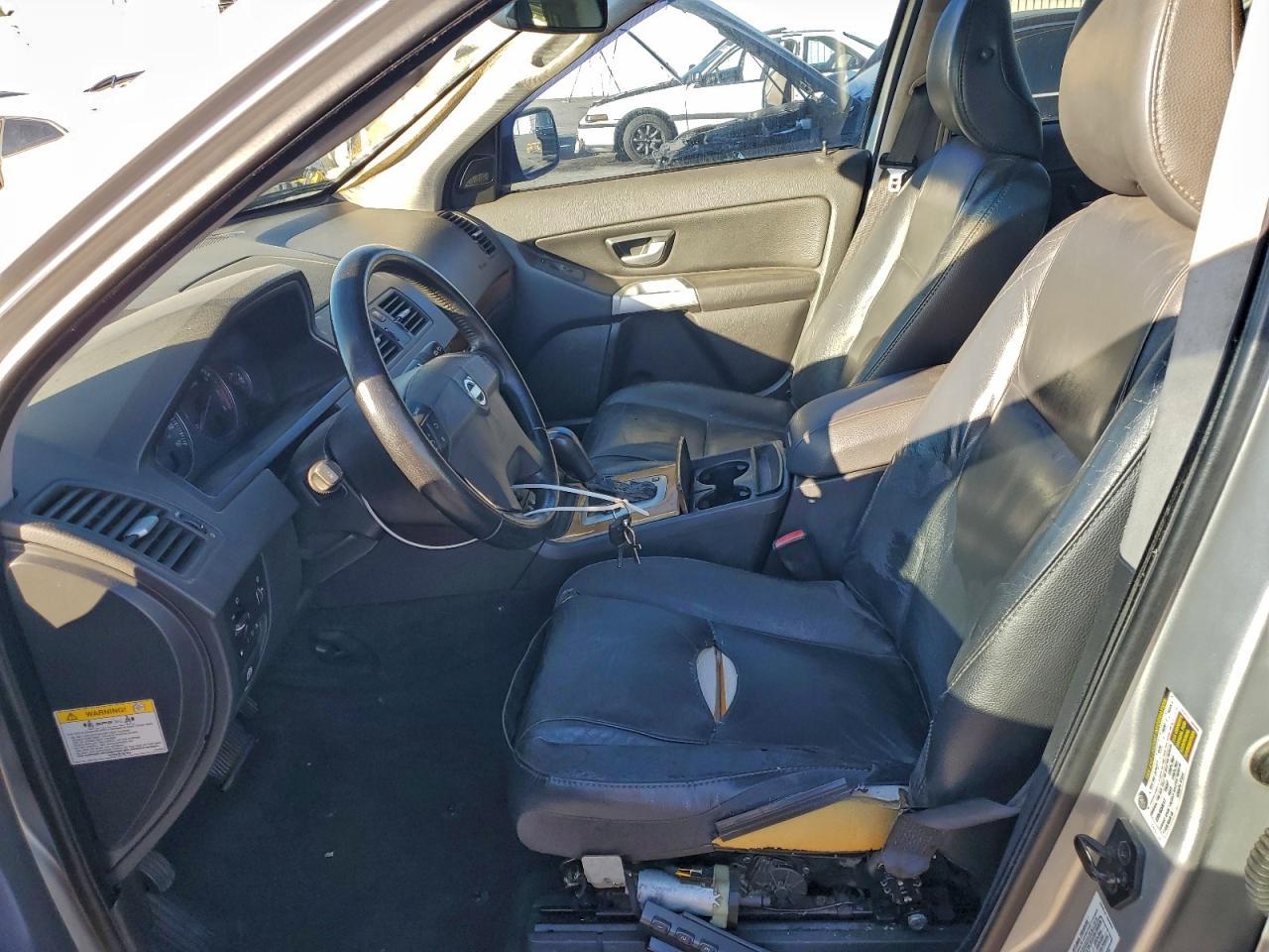 2005 VOLVO XC90