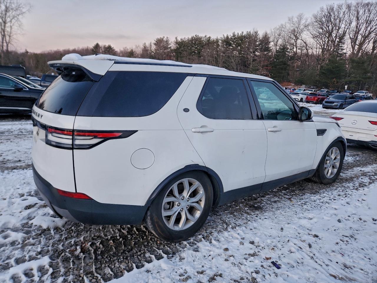 2018 LAND ROVER Discovery