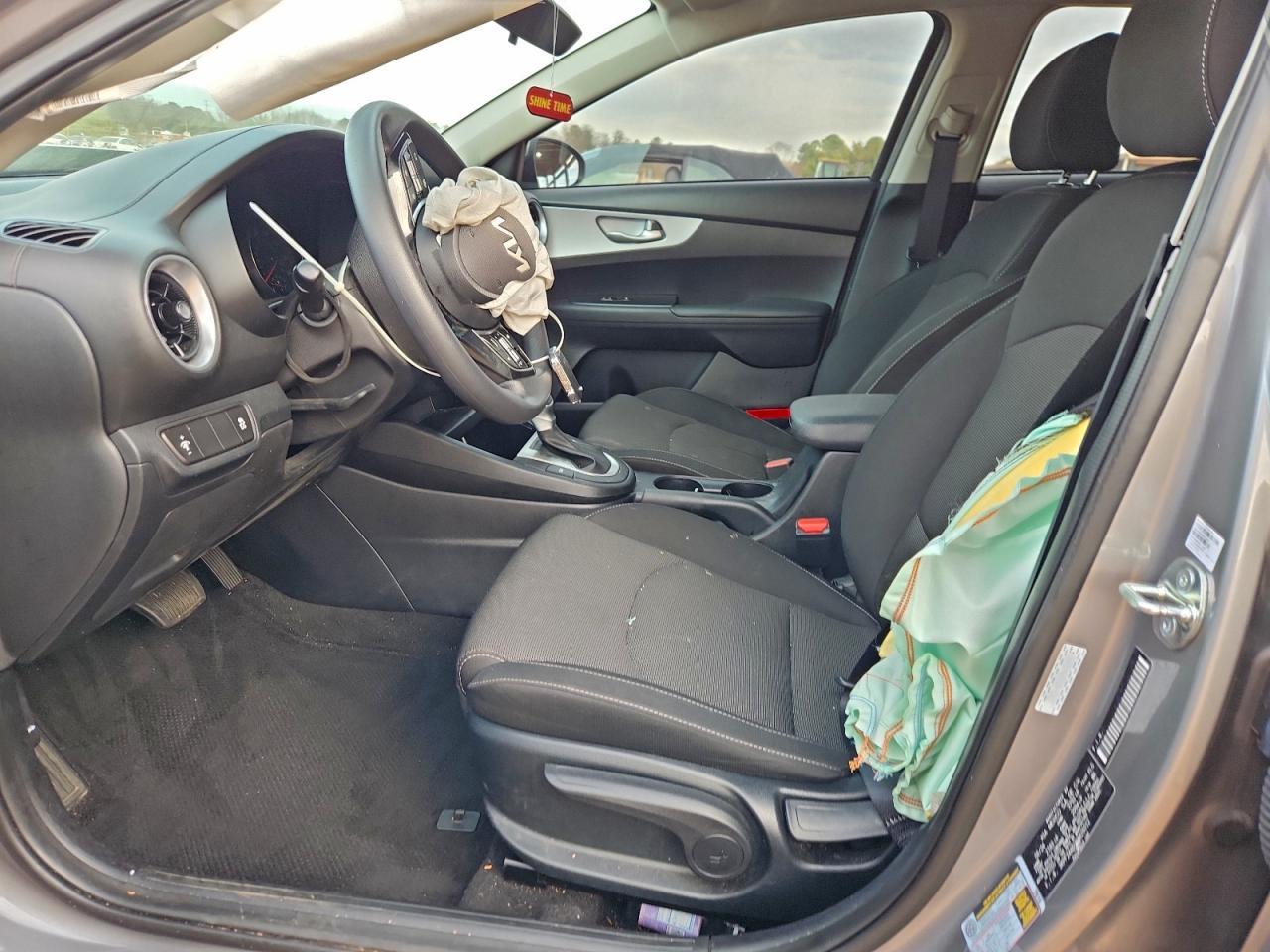 2024 KIA FORTE