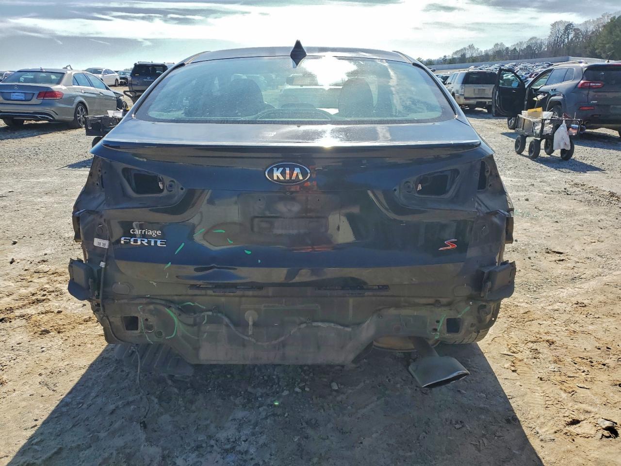2017 KIA FORTE