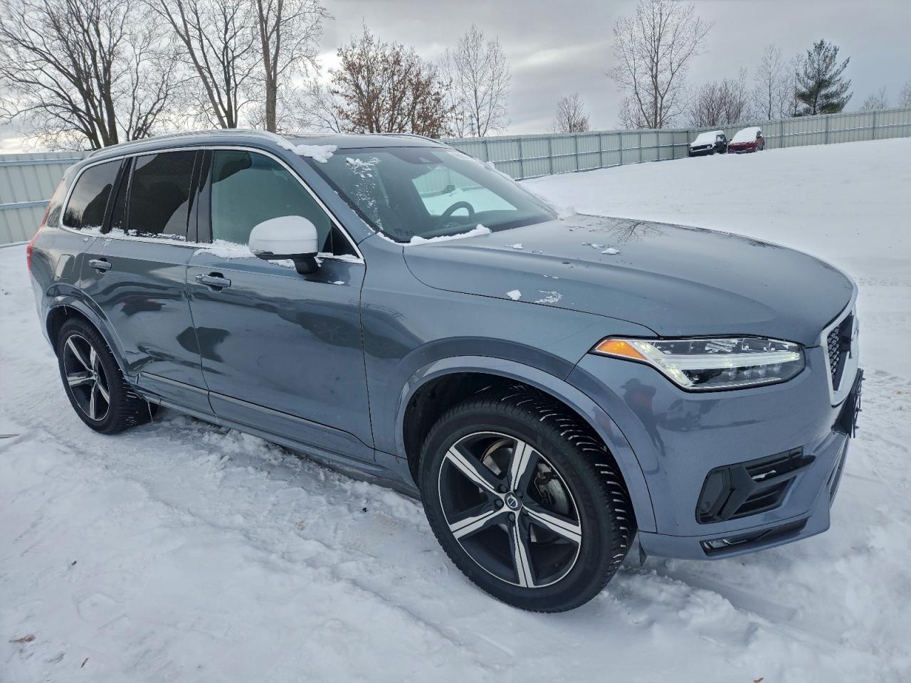 2019 VOLVO XC90