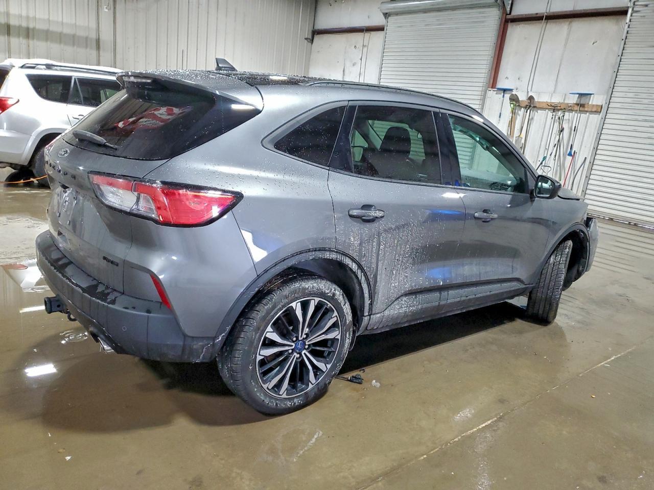 2021 FORD ESCAPE