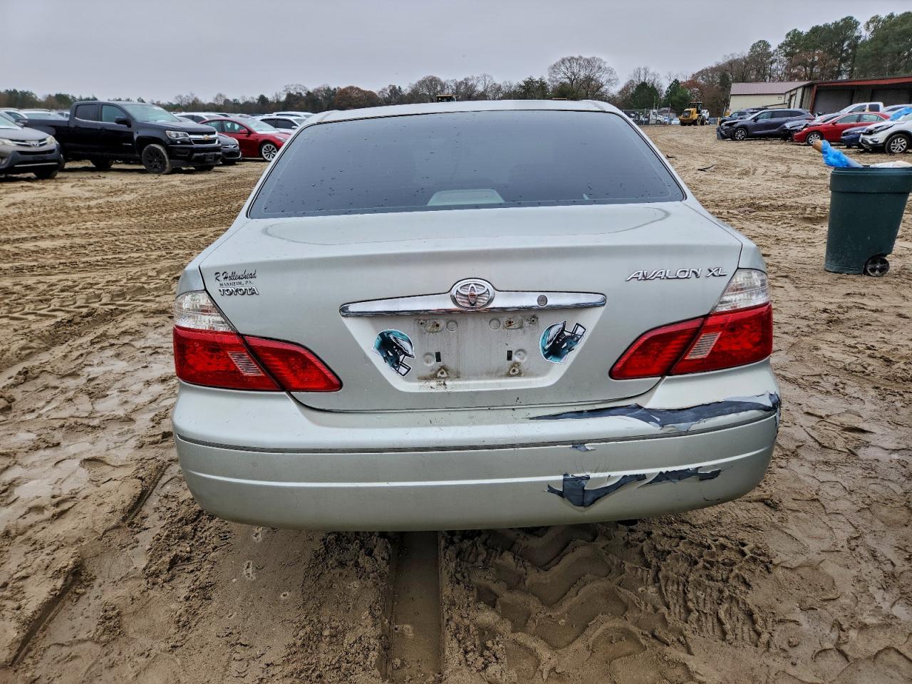 2003 TOYOTA Avalon