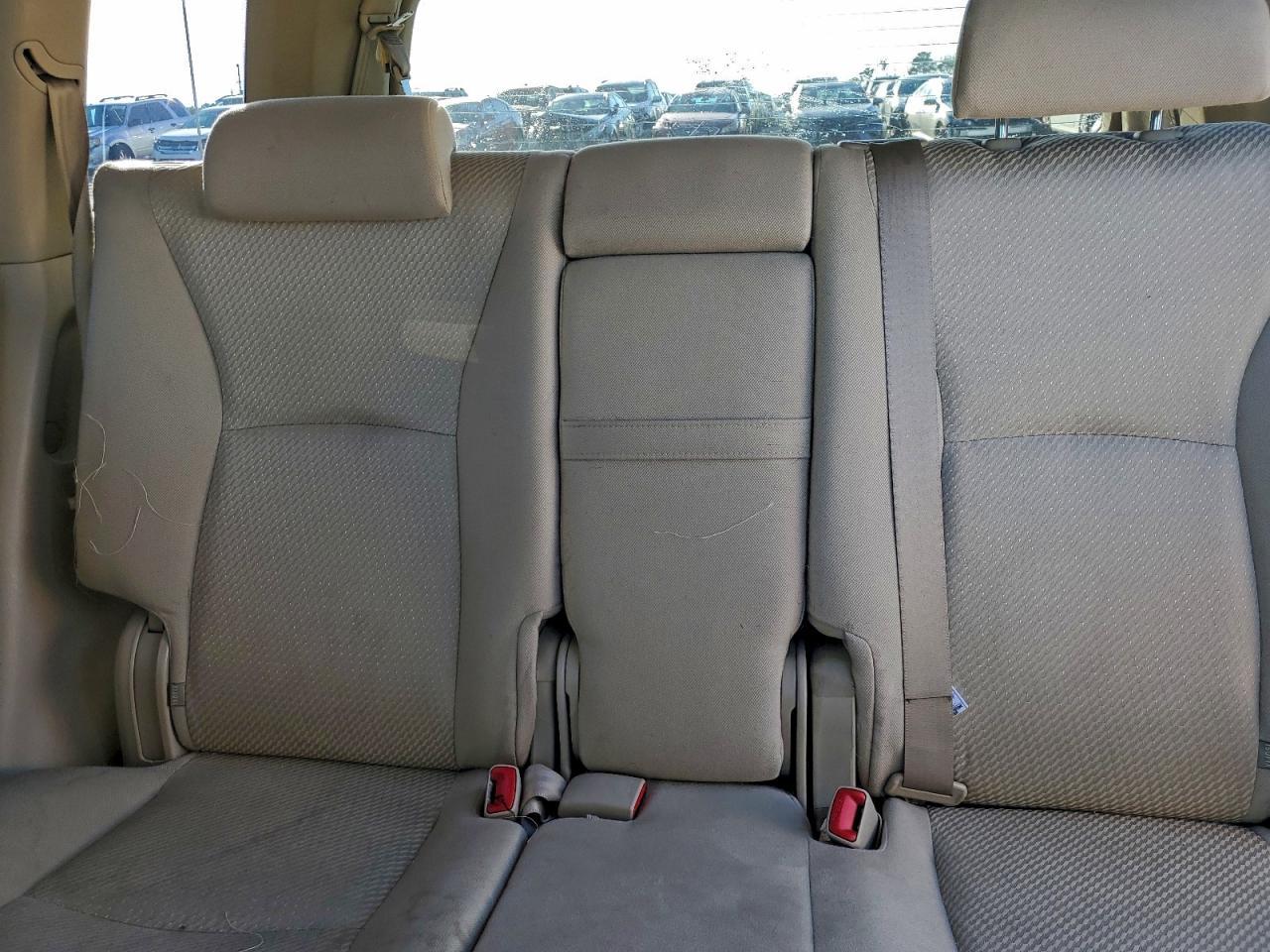 2004 TOYOTA HIGHLANDER