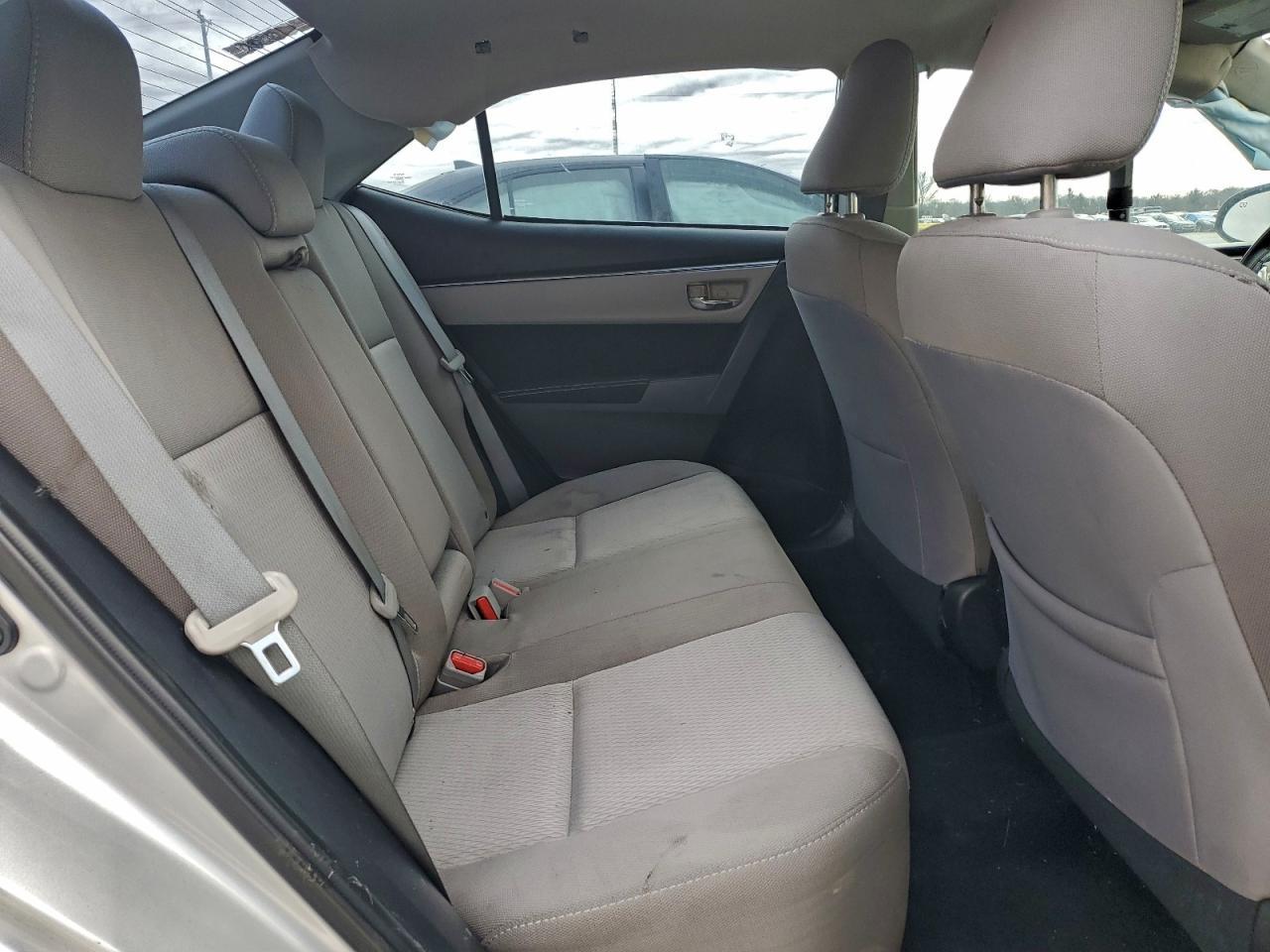 2015 TOYOTA COROLLA