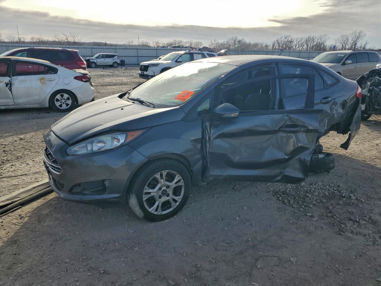 2015 FORD Fiesta