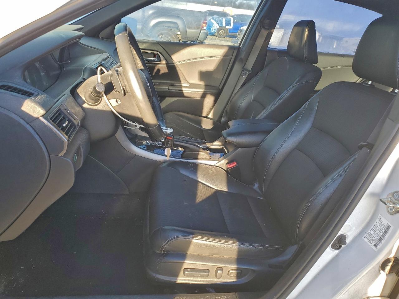 2016 HONDA ACCORD