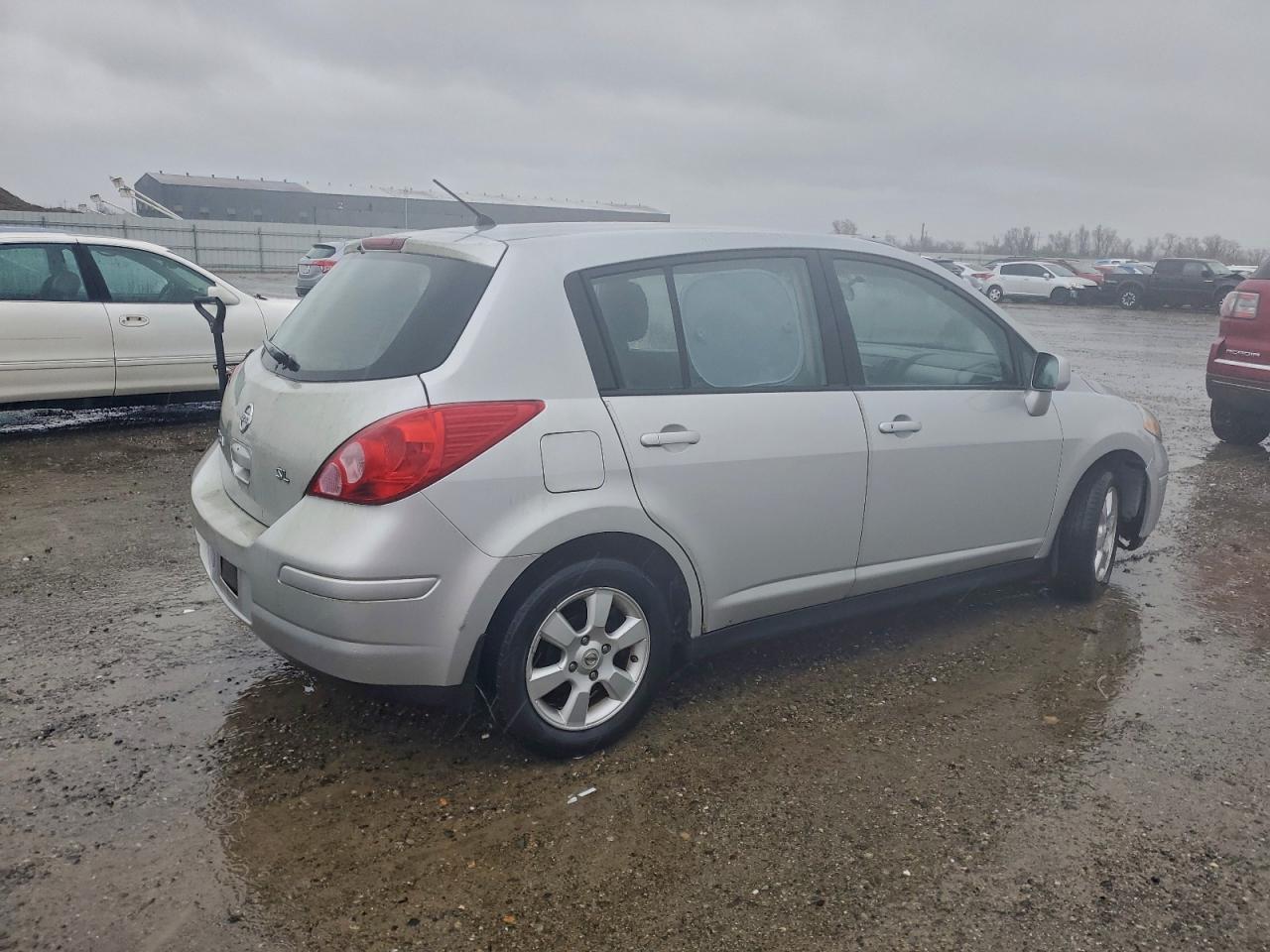 2009 NISSAN VERSA