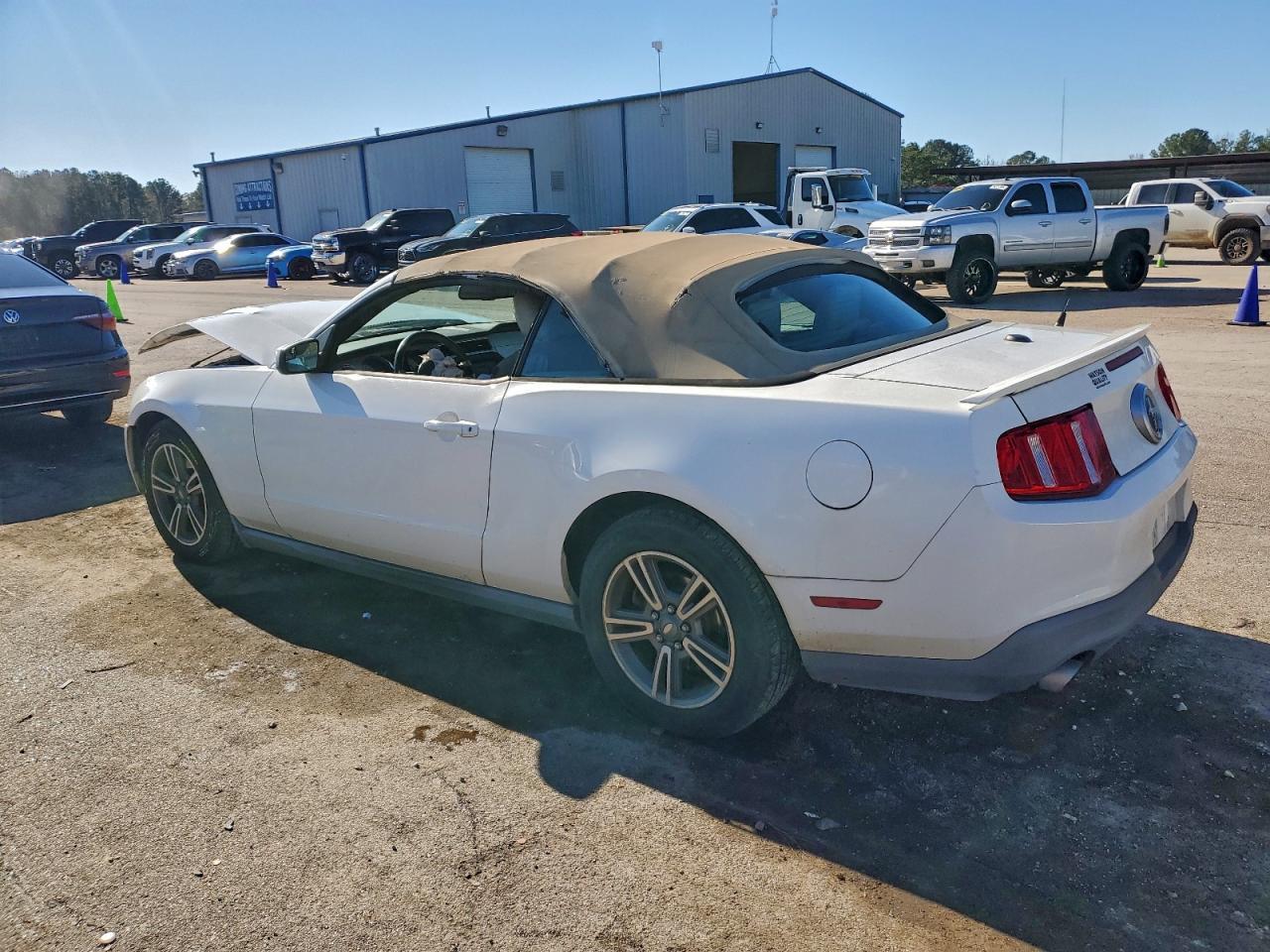 2011 FORD MUSTANG