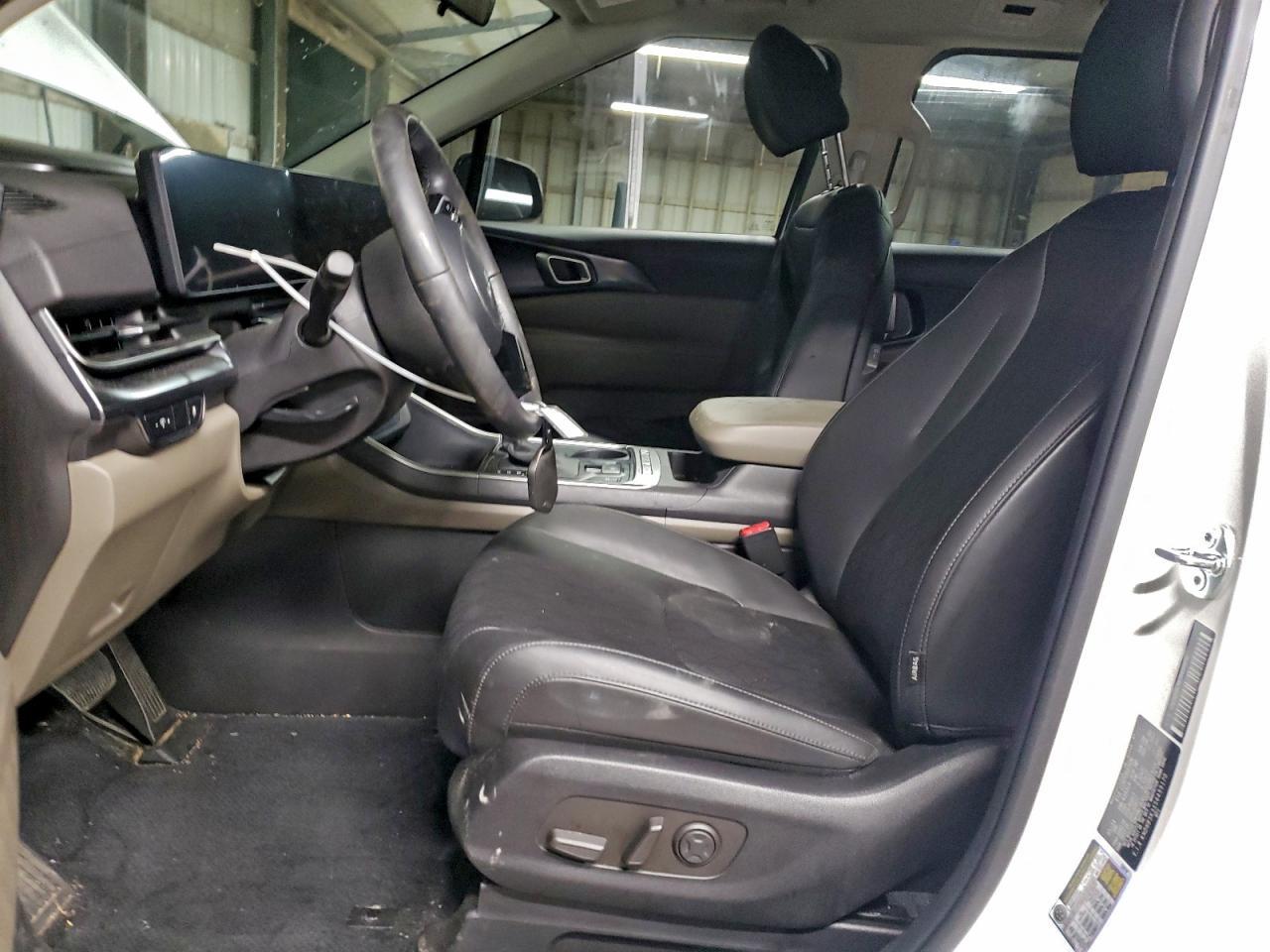 2025 KIA Carnival