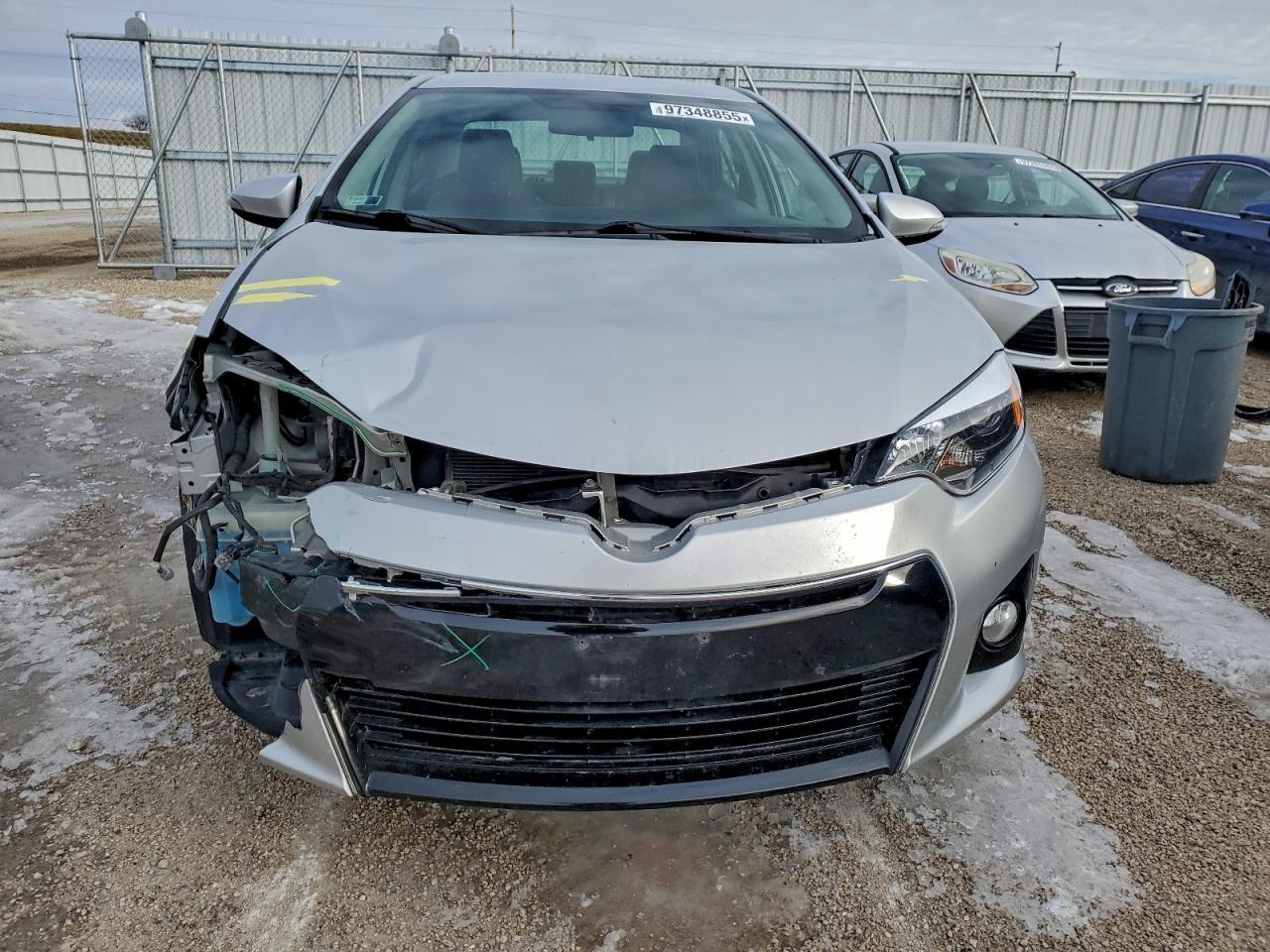 2015 TOYOTA COROLLA