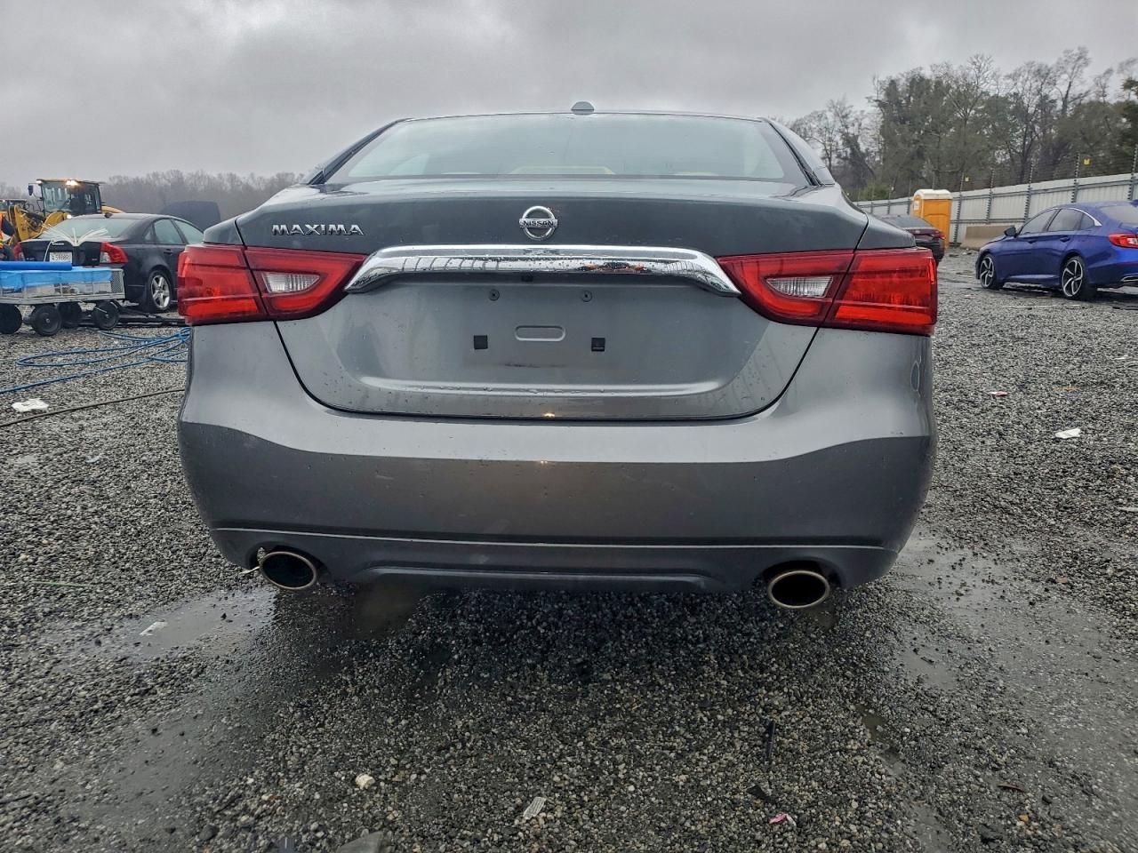 2016 NISSAN Maxima