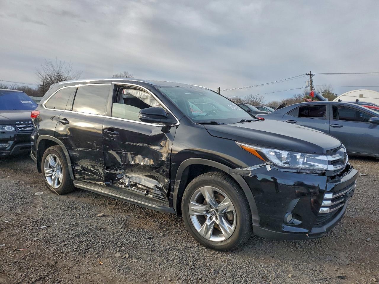 2018 TOYOTA HIGHLANDER