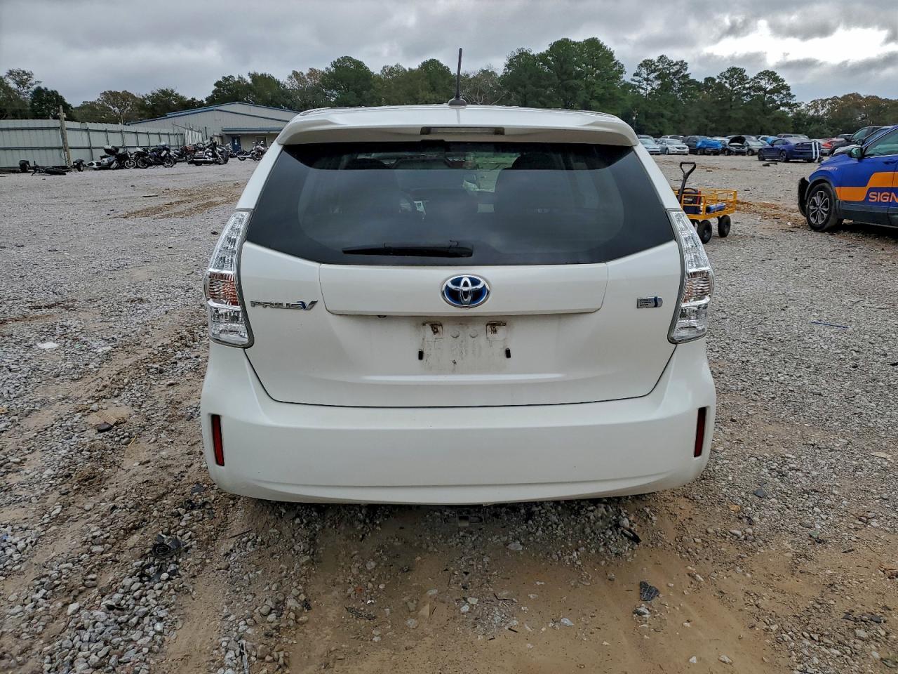 2012 TOYOTA PRIUS V