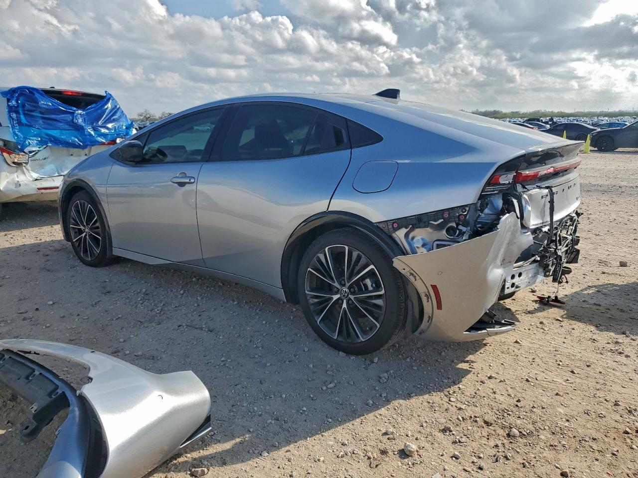 2024 TOYOTA PRIUS