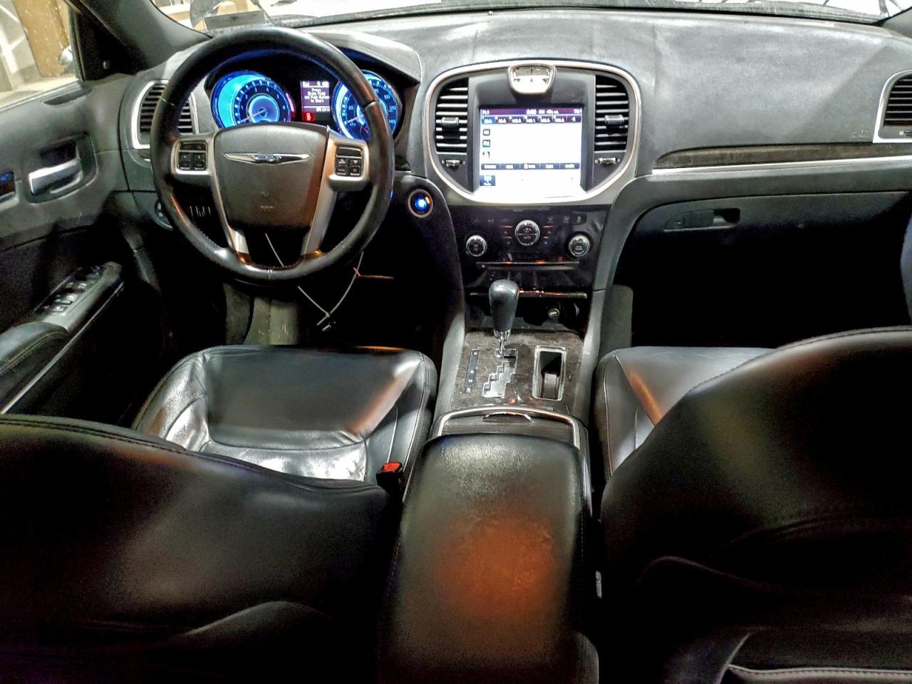 2011 CHRYSLER 300