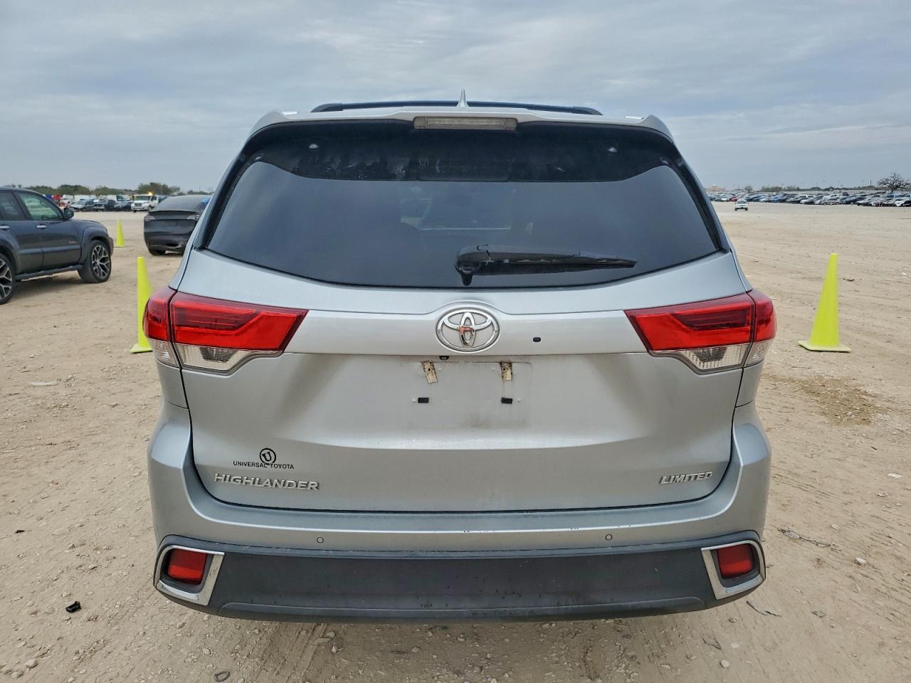 2019 TOYOTA HIGHLANDER