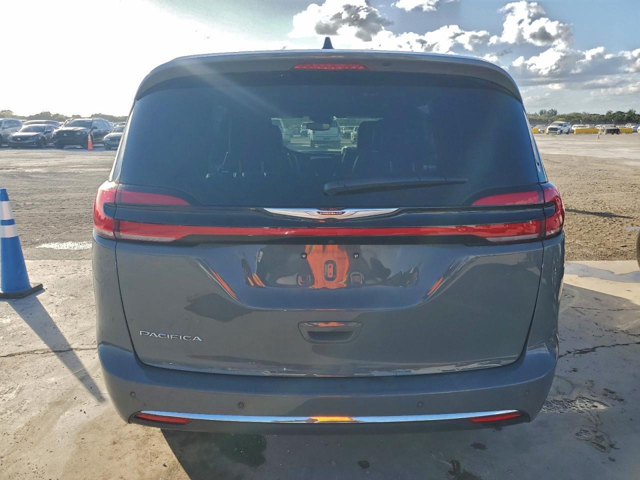 2025 CHRYSLER Pacifica
