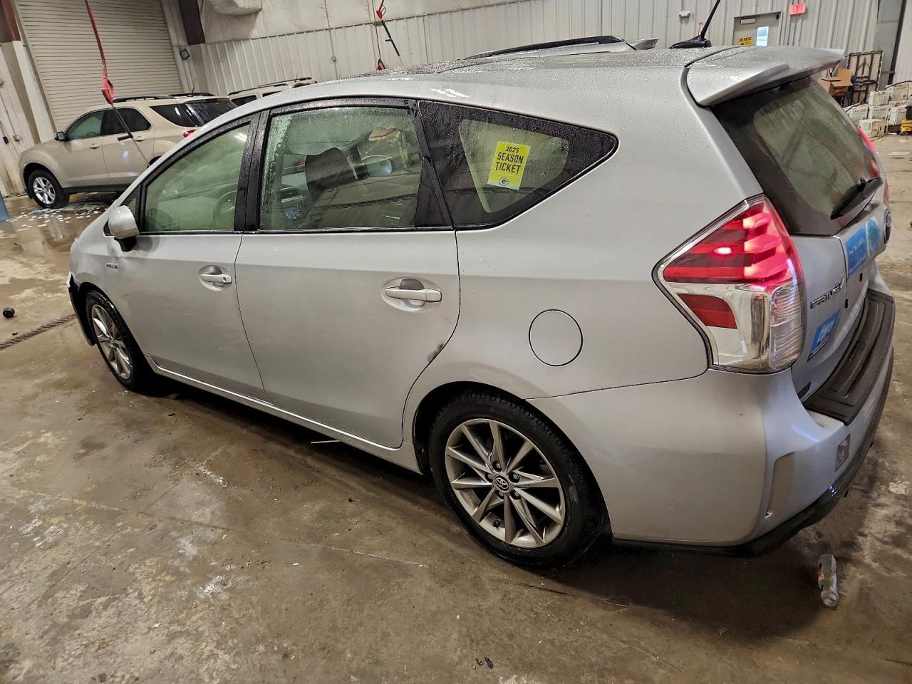 2017 TOYOTA PRIUS V